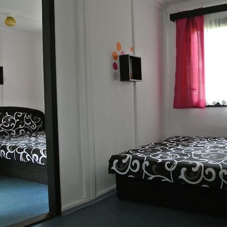 Juniorcamp Nova Zivohost Hotell Křečovice Eksteriør bilde