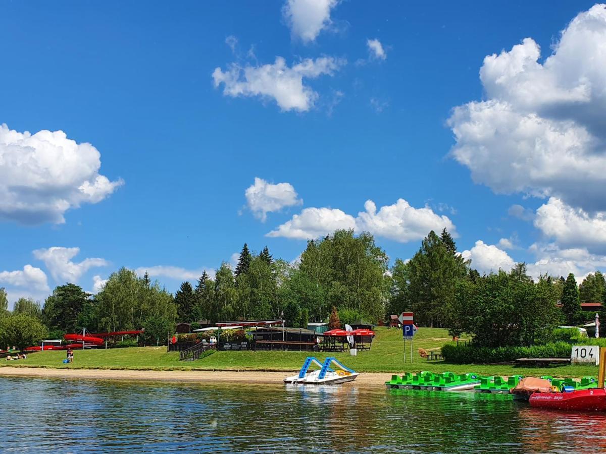Juniorcamp Nova Zivohost Hotell Křečovice Eksteriør bilde