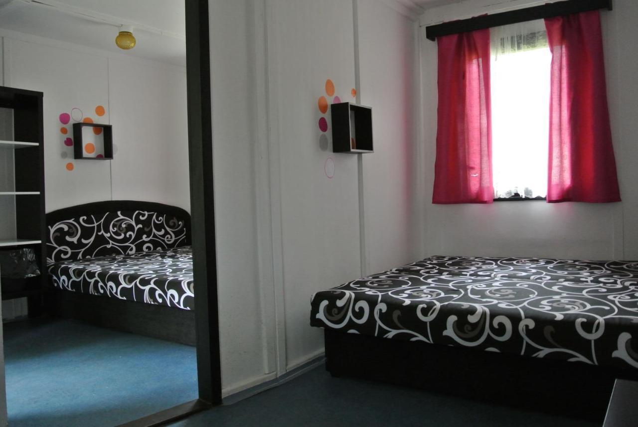 Juniorcamp Nova Zivohost Hotell Křečovice Eksteriør bilde