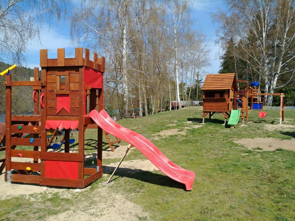 Juniorcamp Nova Zivohost Hotell Křečovice Eksteriør bilde